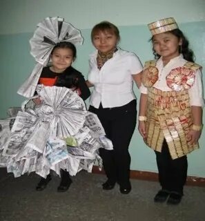 Жағажайдағы жалаңаш қарттар