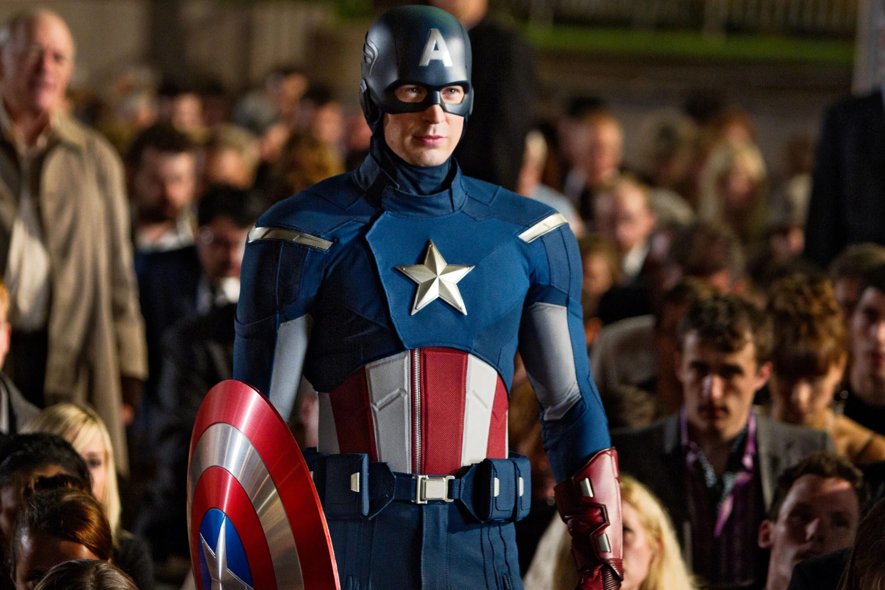 Мстители 1 9. Капитан америка мстители 2012. капитан америка (captain america), 1990. крис эванс мстители. капитан америка мстители 1.