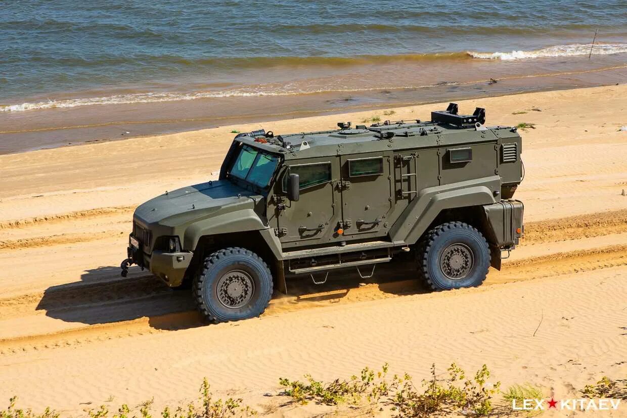 Defender typhoon. КАМАЗ-53949 Тайфун-к. Тайфун 53949. Бронеавтомобиль Тайфун к-53949. КАМАЗ 53949.