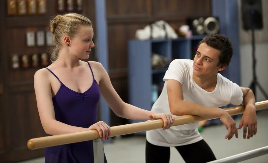 танцевальная академия сериал. танцевальная академия сериал. сериал танцевальная академия конец. академия танца фильм. академия танца и эстетики грейс.