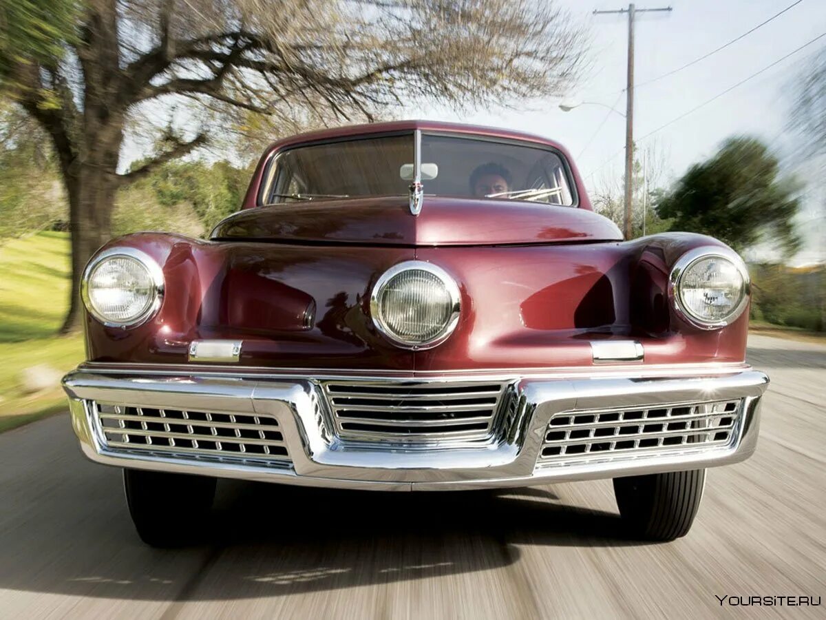 Tucker torpedo 1948. 1951 buick lesabre concept. Понтиак с 4 фарами. Torpedo - racing 2-5 1958. Tucker 48 1949.