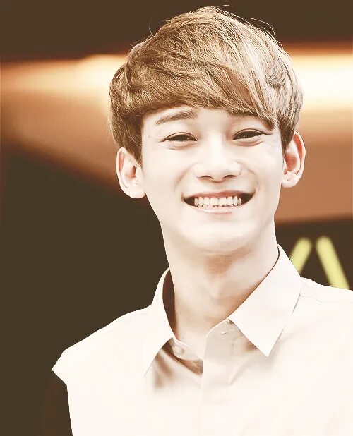 Чен. Чен ехо. чен из exo улыбка. chen певец. exo chen smile.