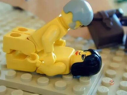 Slideshow naked lego man.