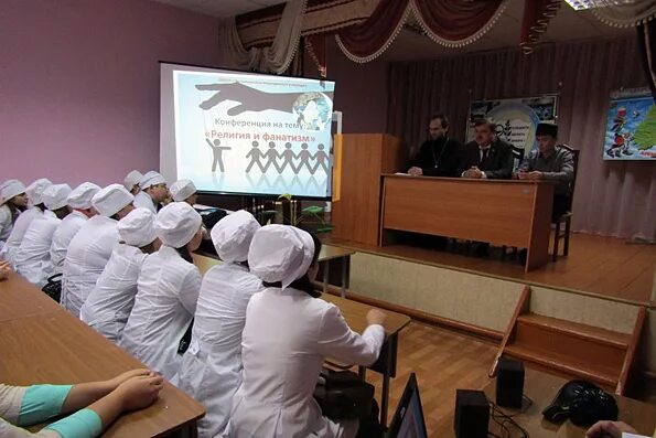 Чистопольское медицинское училище. Медучилище в сызрани. Медицинское училище томск. Педучилище чистополь. Чистопольский медицинский.