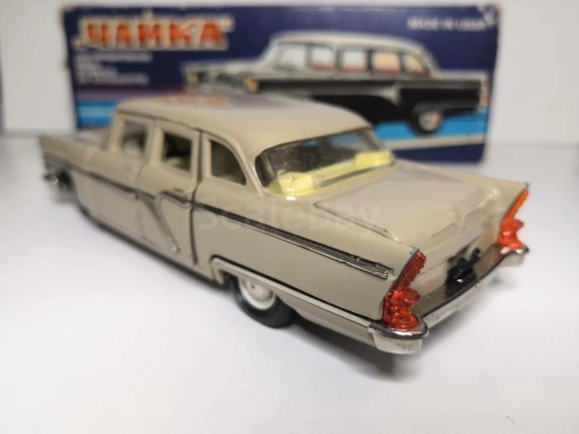 Газ 13 чайка автотайм 1:43 служебная. Чайка газ 13 русский сувенир. Газ 13 «чайка» 1965. Газ 13 чайка масштаб 1к 43. Чайка газ 1 43.