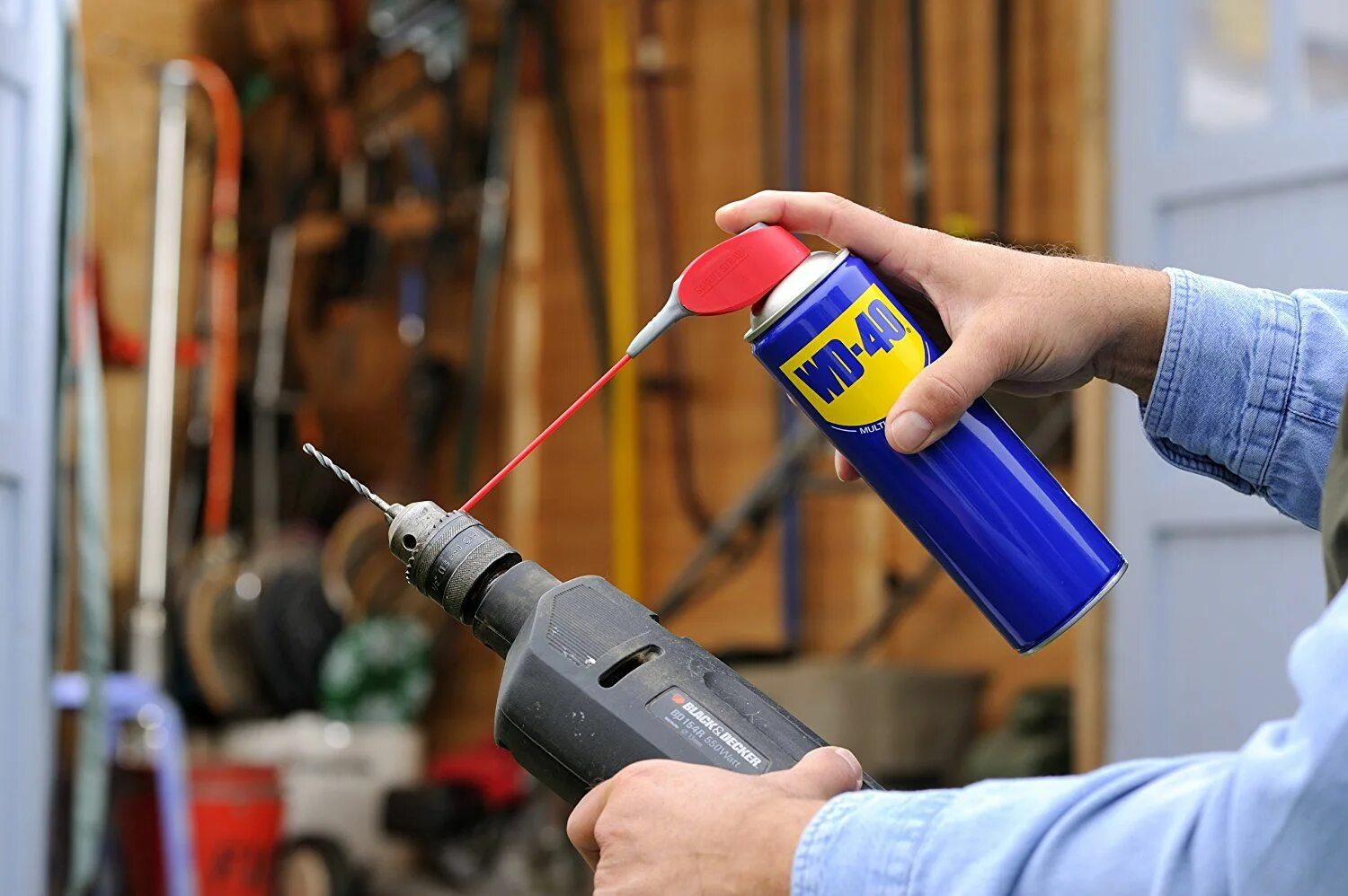 Wd 40 для чего. WD 40. Смазка ВД-40. Спрей WD-40. Распылитель для жидкости WD - 40.