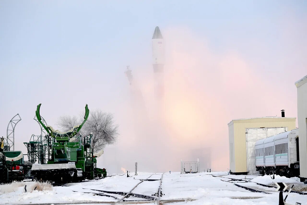 Космодром Байконур 2022. Старт ракеты с Байконура. Космодром Байконур зимой запуск груза Прогресс МС 19. Запуск с Байконура 9 августа 2022.