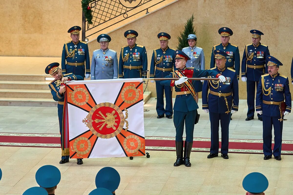 Вручение военных наград. Шойгу вручил орден Жукова 3. Вручение ордена Жукова. Орден Жукова вс РФ. Орден Генерала Жукова.