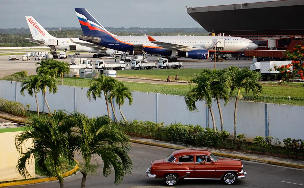 Book "VIP LOUNGE SERVICE AT JOSÉ MARTÍ, HAVANA INTERNATIONAL AIRPORT, TERMINAL 2
