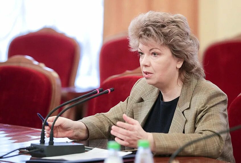 Ямпольская депутат госдумы. Депутат хованская жкх. Председатель комитета государственной думы по культуре. Председатель комитета государственной думы по культуре. Председатель комитета государственной думы по культуре.