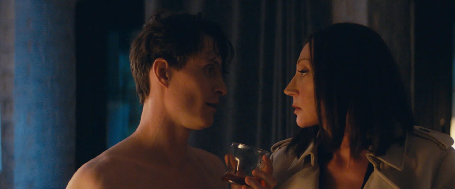 Кристина орбакайте в сериале тест на беременность. Играет ли орбакайте в тесте на беременность. Кристина орбакайте покрасилась в темный фото. Играет ли орбакайте в тесте на беременность. Кристина 4 сезон.