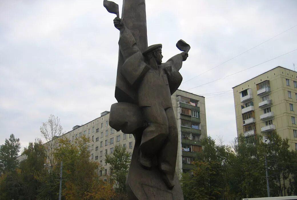 Площадь соловецких. Памятник соловецким юнгам (москва, площадь соловецких юнг). памятник соловецким юнгам в архангельске. памятнике соловецким юнгам в измайлово. памятник юнгам северного флота в архангельске.