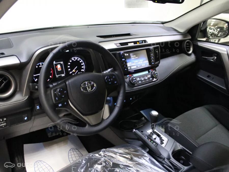 тойота рав 4 4 поколения рестайлинг. торпеда рав 4 4 поколение. Toyota rav4 2015 салон. тойота рав 4 4 поколения обороты. тойота рав 4 4 поколения рестайлинг.