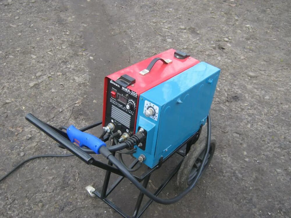 Самодельные сварочные аппараты 220 вольт полуавтомат. Сварочник для точечной сварки. Трансформаторный сварочный полуавтомат 380v. Трансформатор для полуавтомата из осм1. Схема полуавтомата сварочного инвертора.