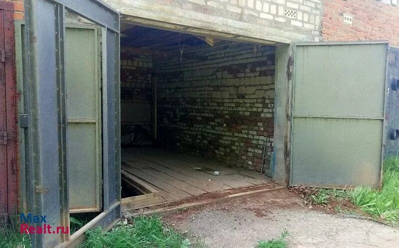 Гараж иномарка сарапул. Мельникова 2 сарапул. Сарапул гараж элеконд 2. Гараж сарапул. Улица ушинского в туле фото село глухие поляны.