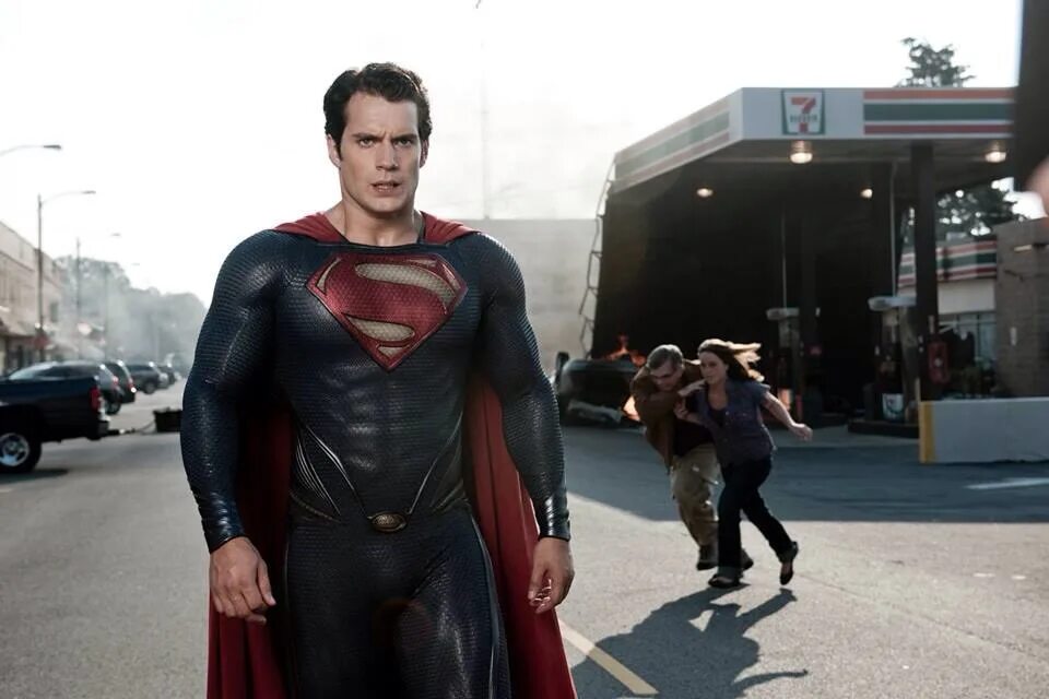 Chelovek iz. Генри Кавилл Супермен. Генри Кавилл Супермен кадры. Супермен Генри Кавилл Кадр из фильма. Генри Кавилл 2013.