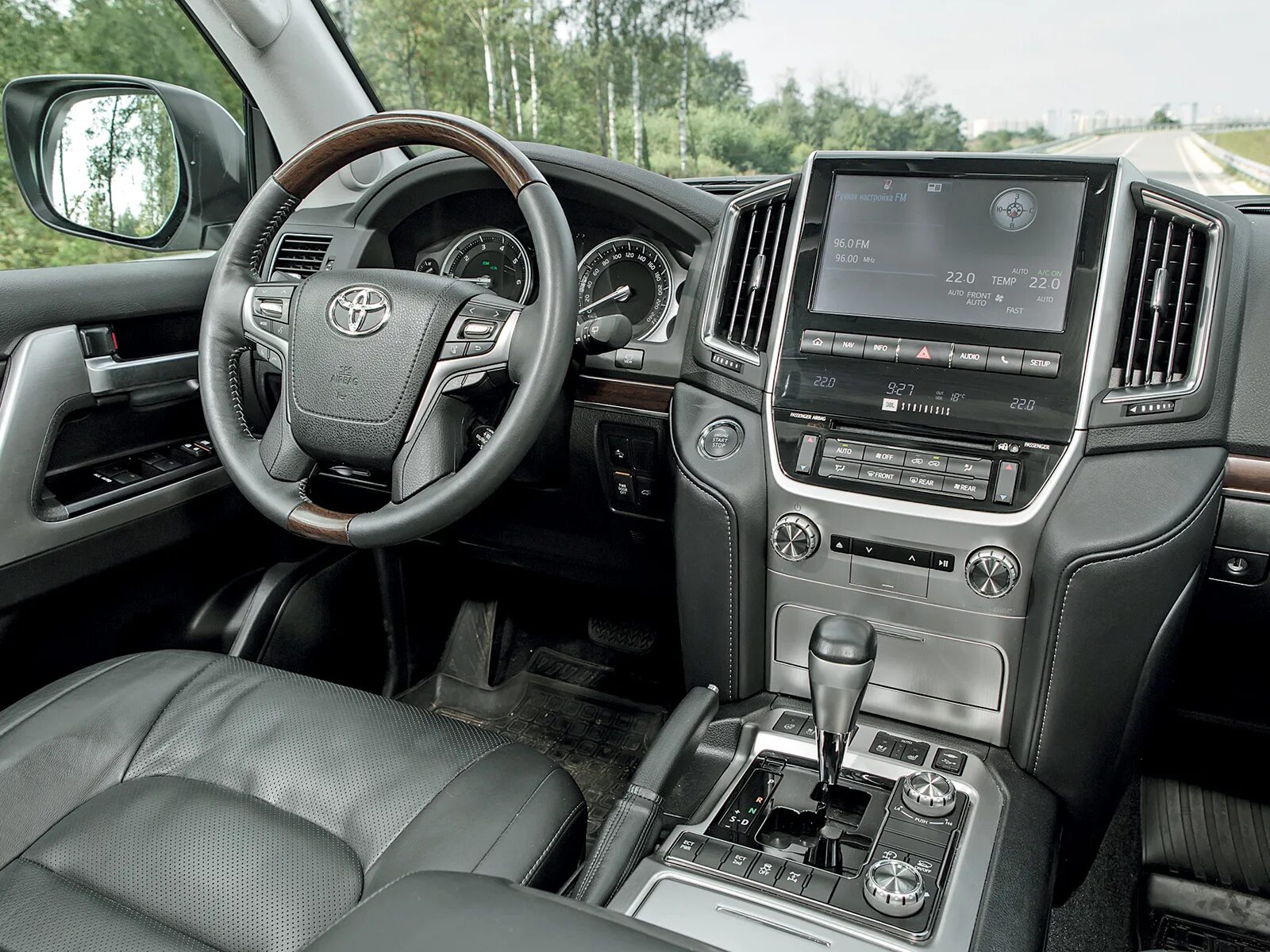 транспупиллярная лазеркоагуляция. швы после кесарево сечение. после лк. реакция на антицеллюлитный крем. центральная серозная хориоретинопатия.