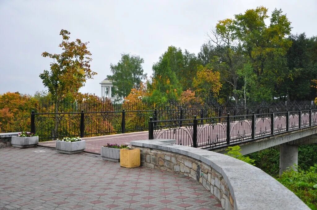 польский сад усадьба державина в санкт-петербурге. парк сквер васильевский остров. набережная реки фонтанки 118 усадьба державина. летний сад набережная фонтанки. набережные сады.