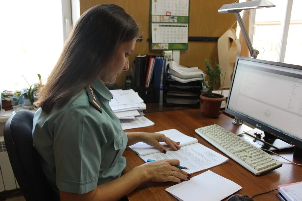 приставы нижнеудинск. судебные приставы фото. судебный пристав коронавирус. шелехов суд. судебные приставы шелехов телефон.