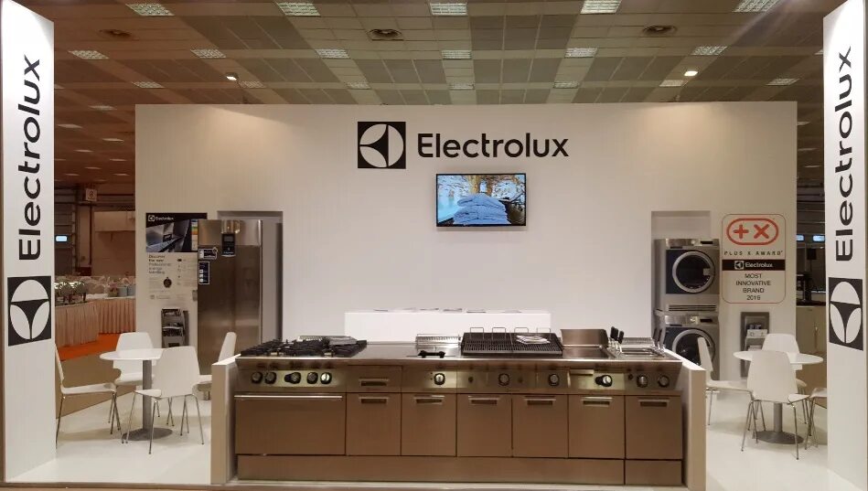 Бытовая техника electrolux. Электролюкс фирма. Концерн Электролюкс. Electrolux реклама.