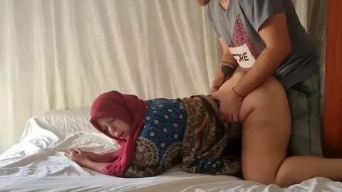 Tesettürlü sikiş. 