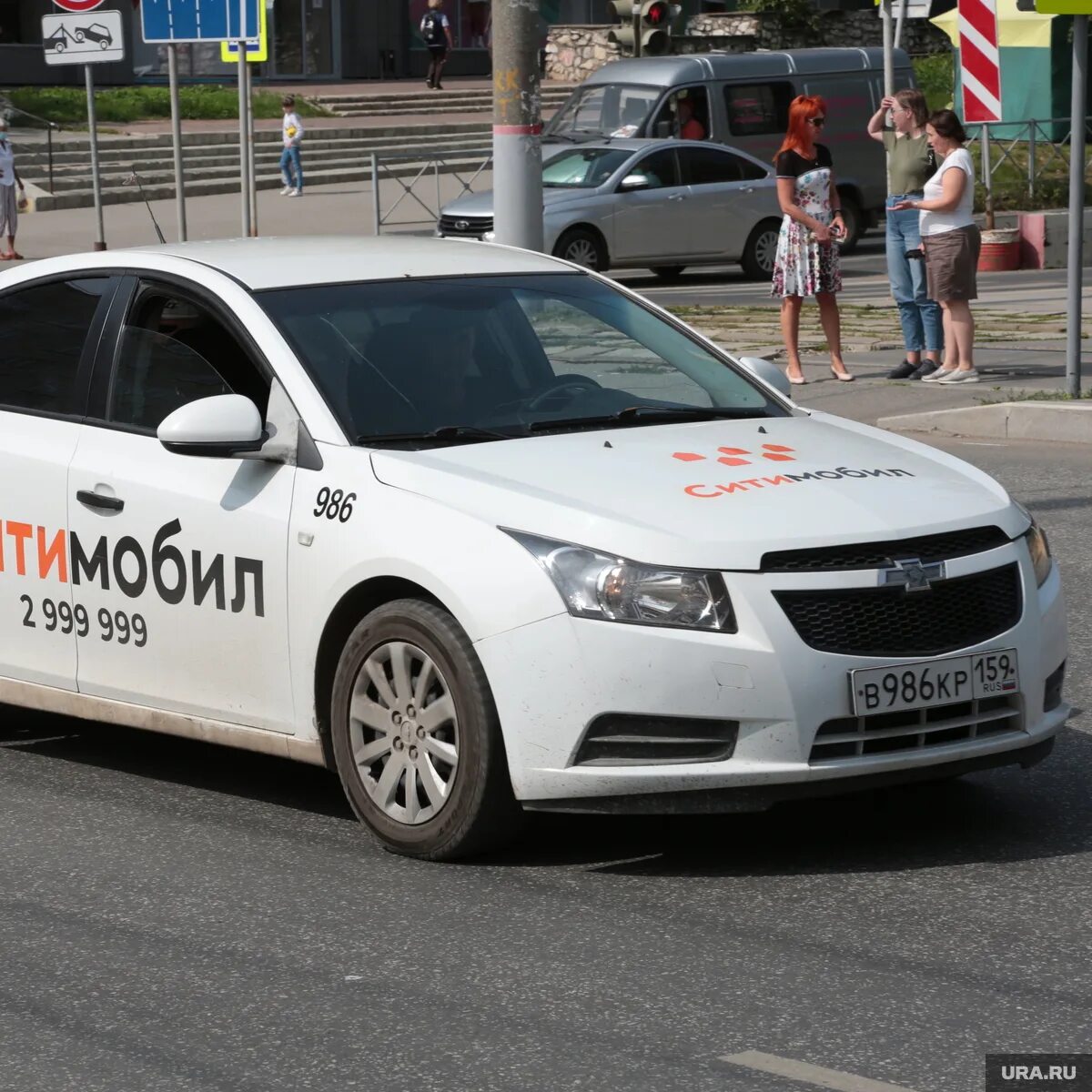 Сколько стоит такси пермь. Такси Пермь. Таксопарк Пермь. 6 Таксопарк Пермь.