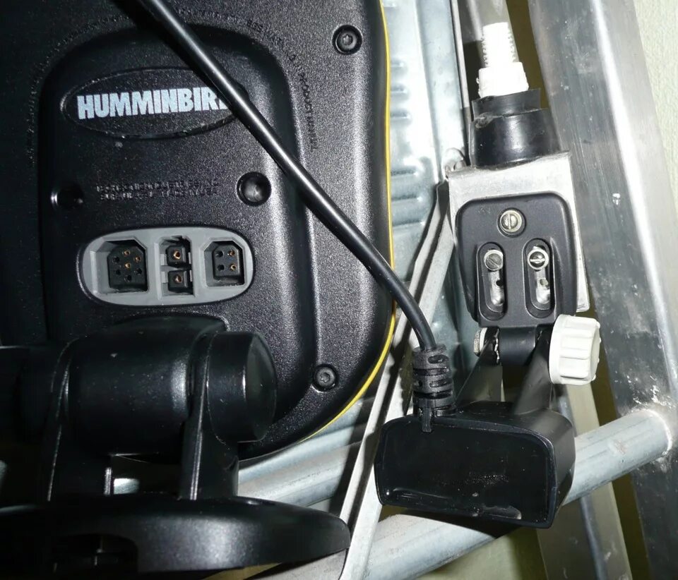 Эхолот 12 вольт купить. Шнур питания для эхолота Humminbird PIRANHAMAX 10. Humminbird PIRANHAMAX 15. Эхолот Хамминберд 160. Датчик для эхолота PIRANHAMAX 15.