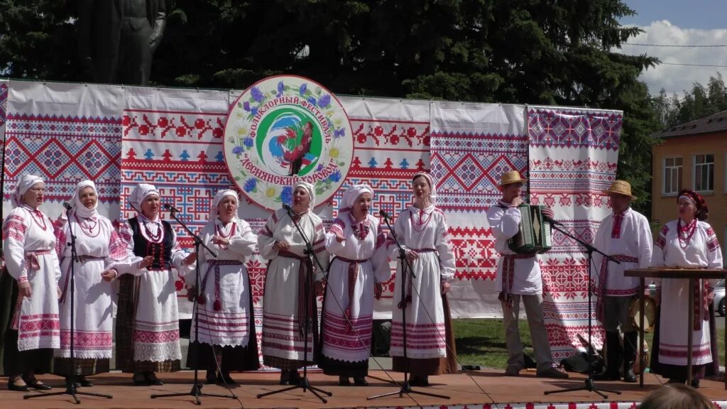 Суземка и Суземский район Брянской. Семеновский дом культуры Суземский раон Брянской области. Белорусский хоровод. Белорусские зори.