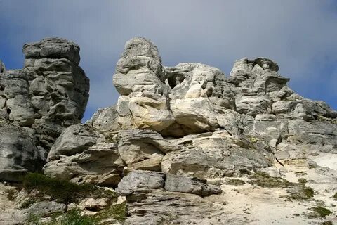 Есть город камень