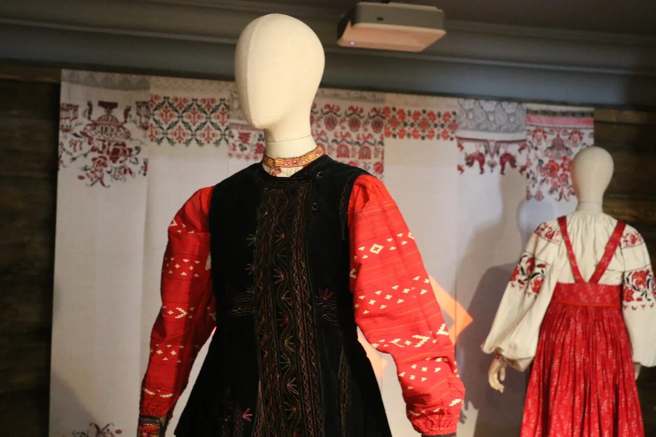 музей декоративно-прикладного и народного искусства тула. музей декоративно-прикладного искусства тула. московский музей дпи. музей дпи тула. музей прикладного искусства тула.