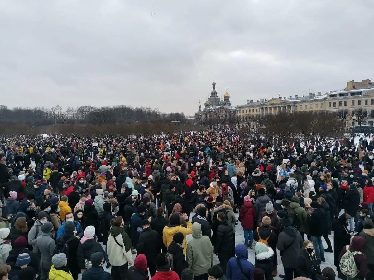 Какой сегодня митинг. Митинг 23 января 2021 Санкт Петербург. Митинг Навального СПБ. Митинг Навального в СПБ 2021. Народ на митинге.