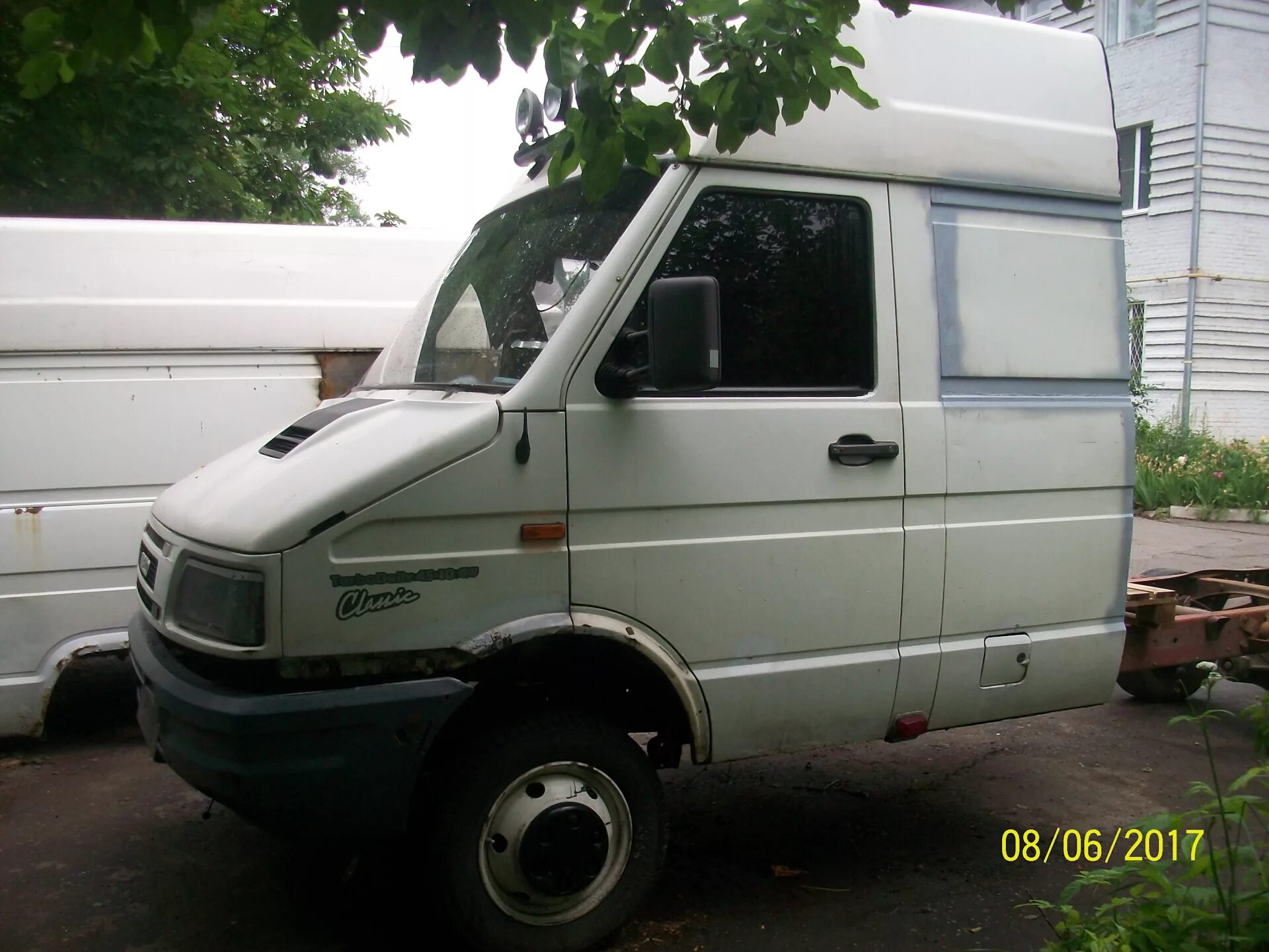 Iveco Daily 2. Iveco Turbo Daily 35-10. Ивеко турбо Дейли 35-8. Ивеко Дейли 1998. Турбо дейли