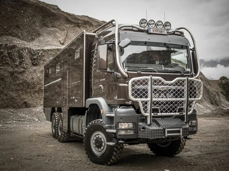Man expedition. Автодом mercedes 8x8 expedition. man 8x8 автодом. gxv patagonia expedition vehicle. bremach 4x4.