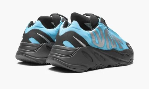 Yeezy boost 700 mnvn