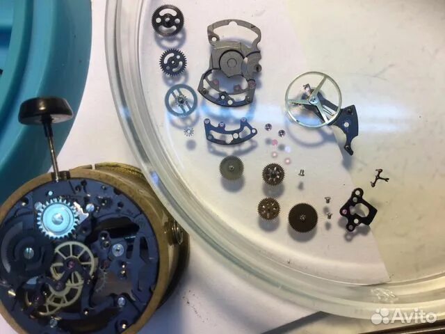 Старинные приспособления для ремонта часов. Ремонт часов реклама. Sovetskie инструменты для ремонта часов. Часовщики Ярис. Как отмыть часы