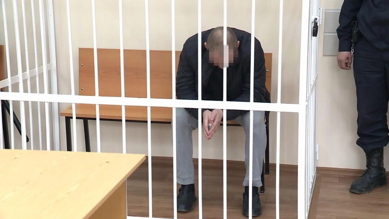 Рассматривается уголовное дело по обвинению. Осужденный в суде. обвиняемый в суде. уголовное дело.
