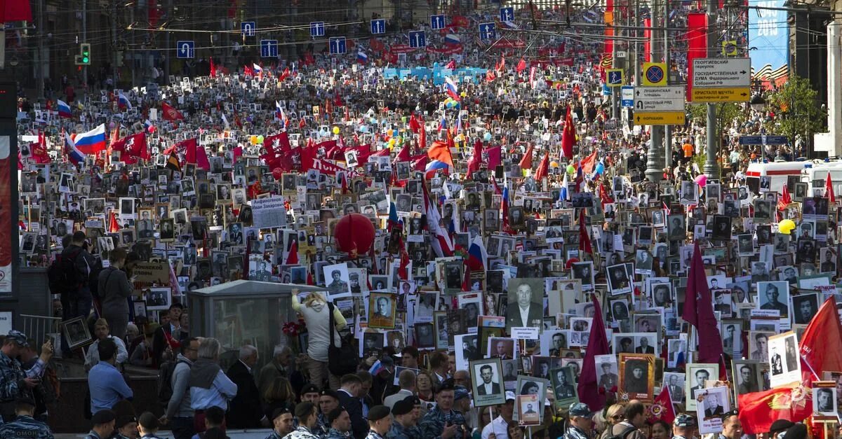 Линейные на параде. Ветераны на параде 9 мая. Парад победы 1991 года в москве. Victory day in russia. Парад победы 2010.