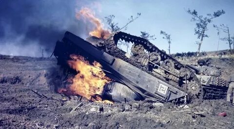 Сгоревший танк