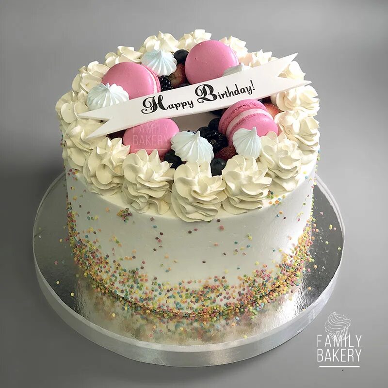Торты на день рождения девушке 20. Торт для девушки. Торт на день рождения девушке. Торт девочка. Красивый торт для женщины.