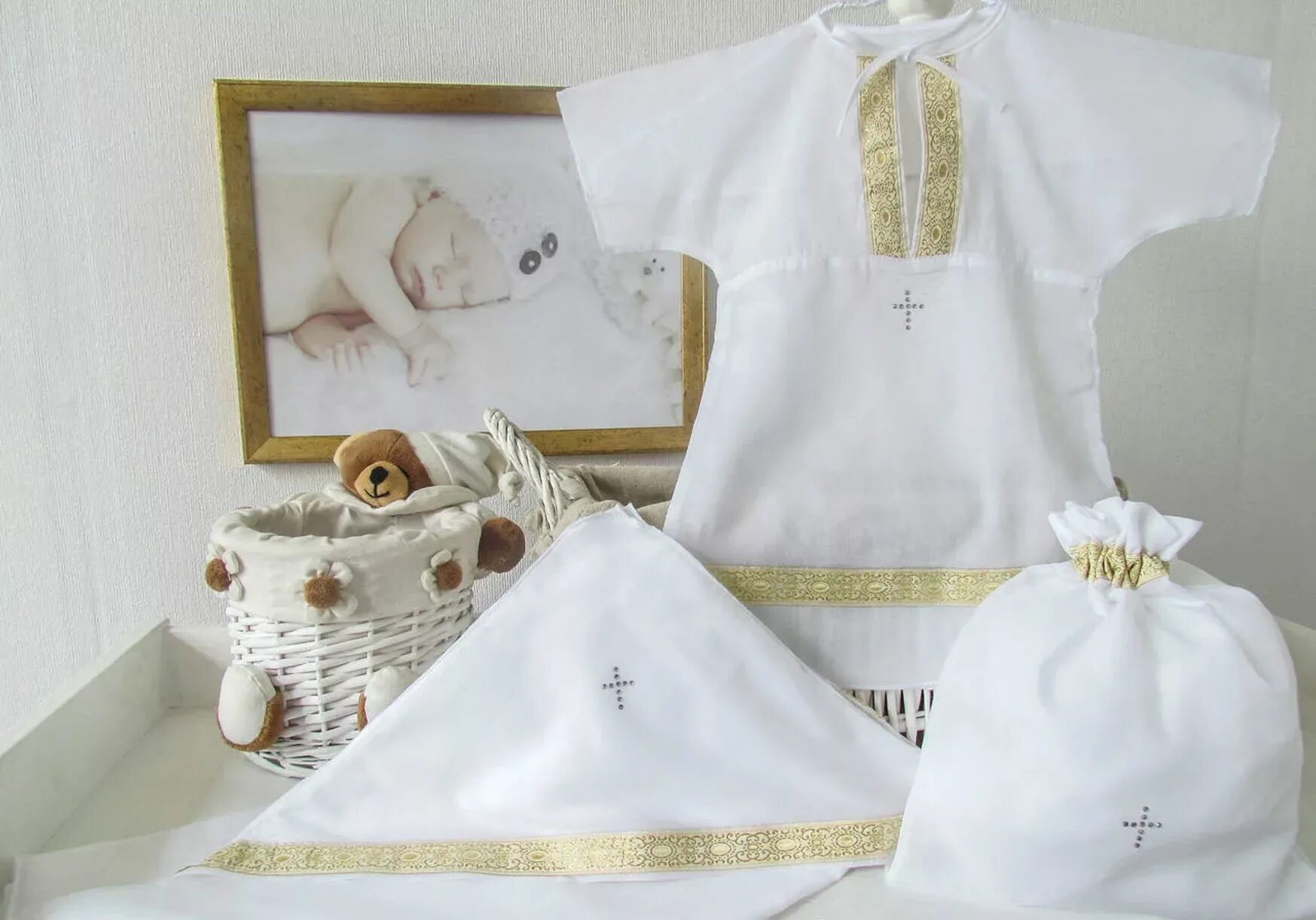 Крестильный мальчика купить. Крестильный набор для мальчика. Одежда для крещения ребенка. Набор для крещения для мальчика 3 месяца. Одежда для крещения ребенка мальчика.