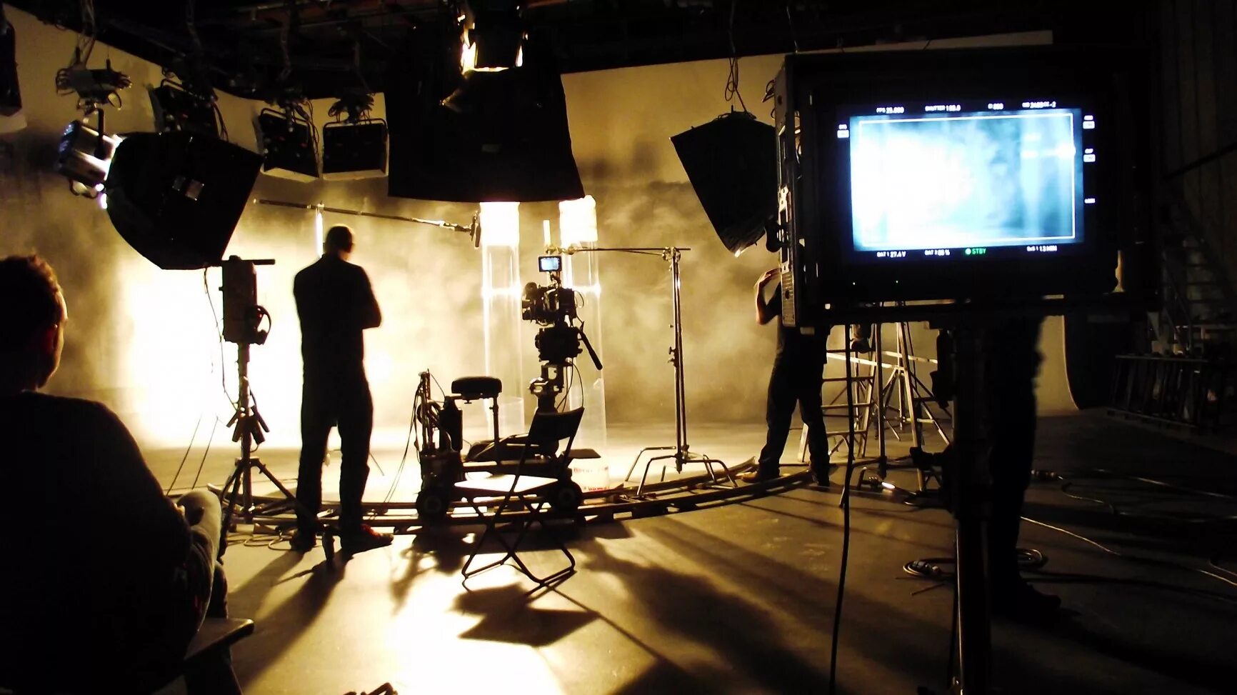 Music video shoot. Продюсер фэшн съемок. Съемки музыкального клипа. Видеосъемка мероприятий. Music video shoot.