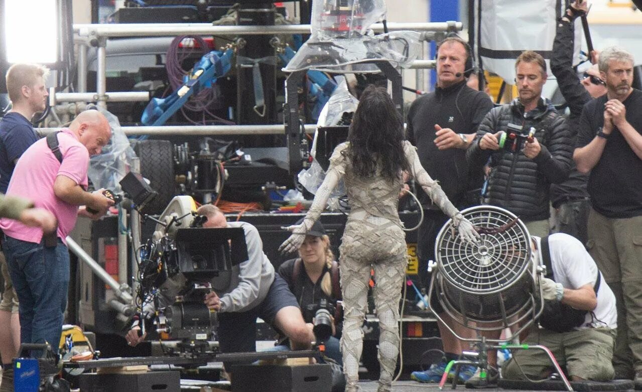 София бутелла мумия 2017. Как снимали мумию. Как снимали мумию. Мумия 1999. Арнольд вослу и брендан фрейзер.