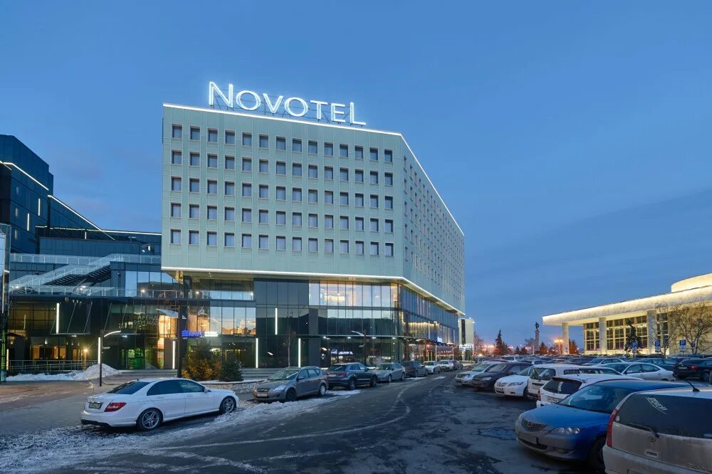 Новотель красноярск сайт. Отель Novotel Красноярск. Гостиница Новотель Красноярск. Красноярск Hotel Krasnoyarsk.