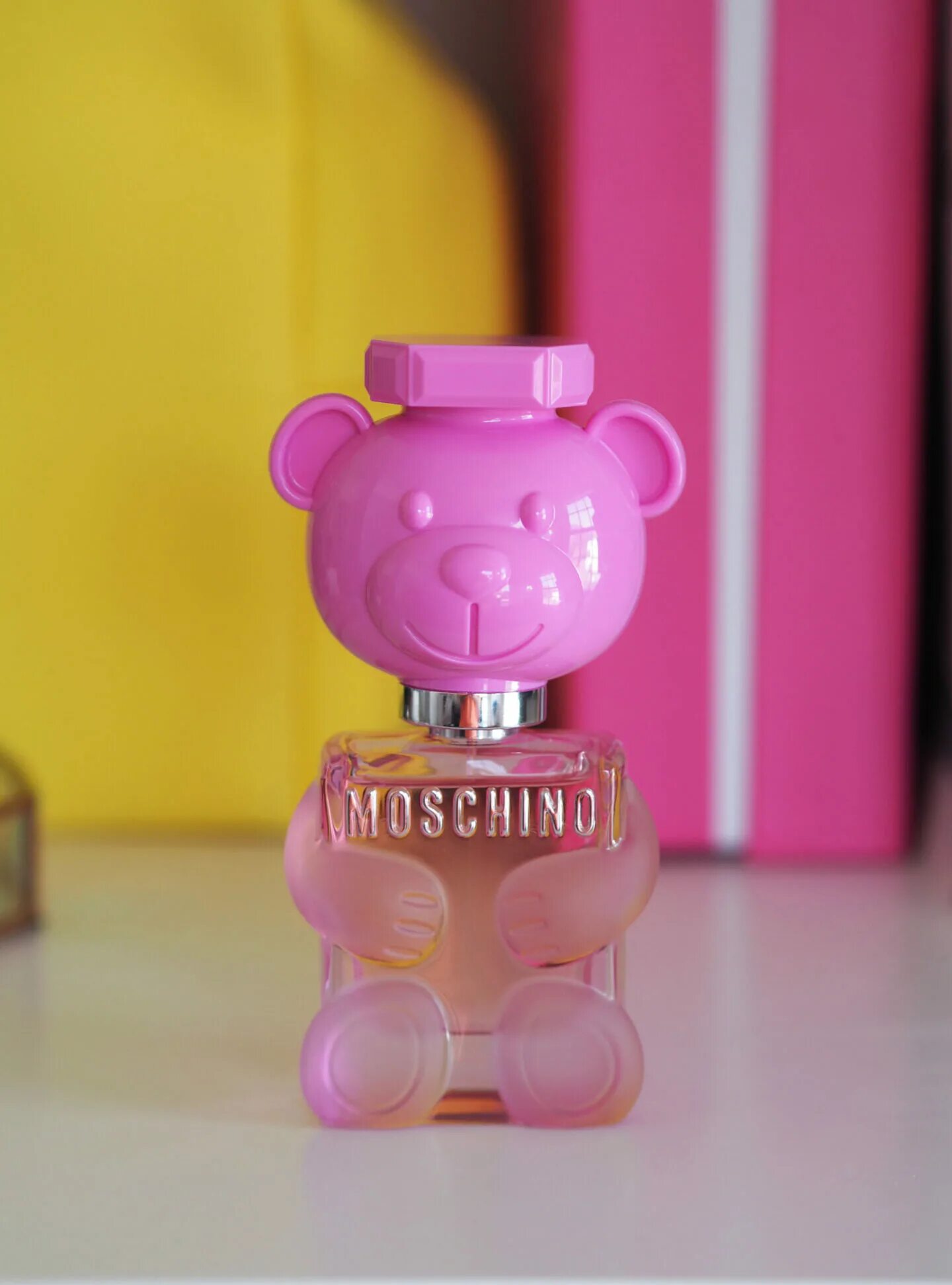 Москино мишка оригинал. Moschino Toy 2 Bubble Gum. Moschino Toy 2 Bubble Gum 30 мл. Духи Moschino Toy 2. Духи Москино мишка бабл гам.