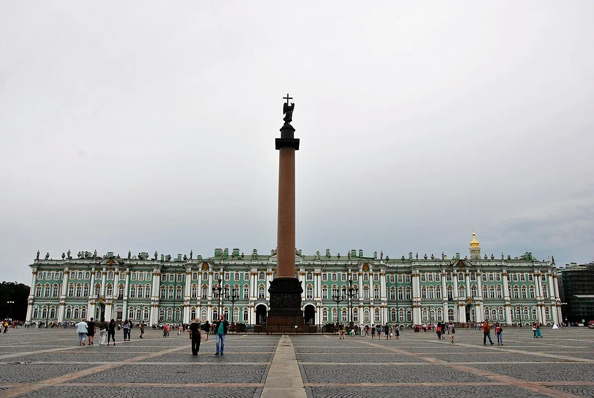 Эрмитаж санкт петербург площадь как называется. Дворцовая площадь. дворцовая площадь в санкт-петербурге эрмитаж. эрмитаж александровская колонна.