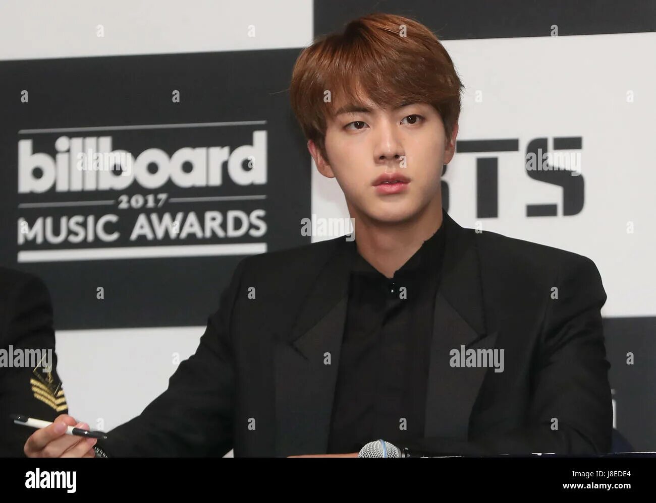 Shiningawards com most handsome bts member updated. Jin BTS билборд 2017. Бан Шихек. БТС И бан Шихек. Kim Seok Jin Worldwide handsome.