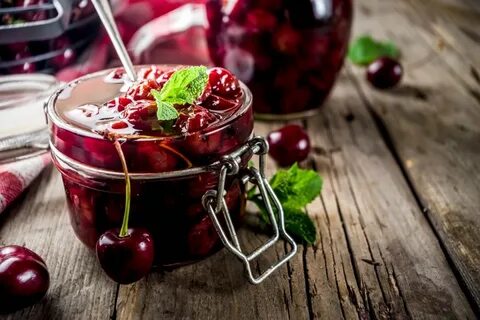 Варенье клубника и вишня