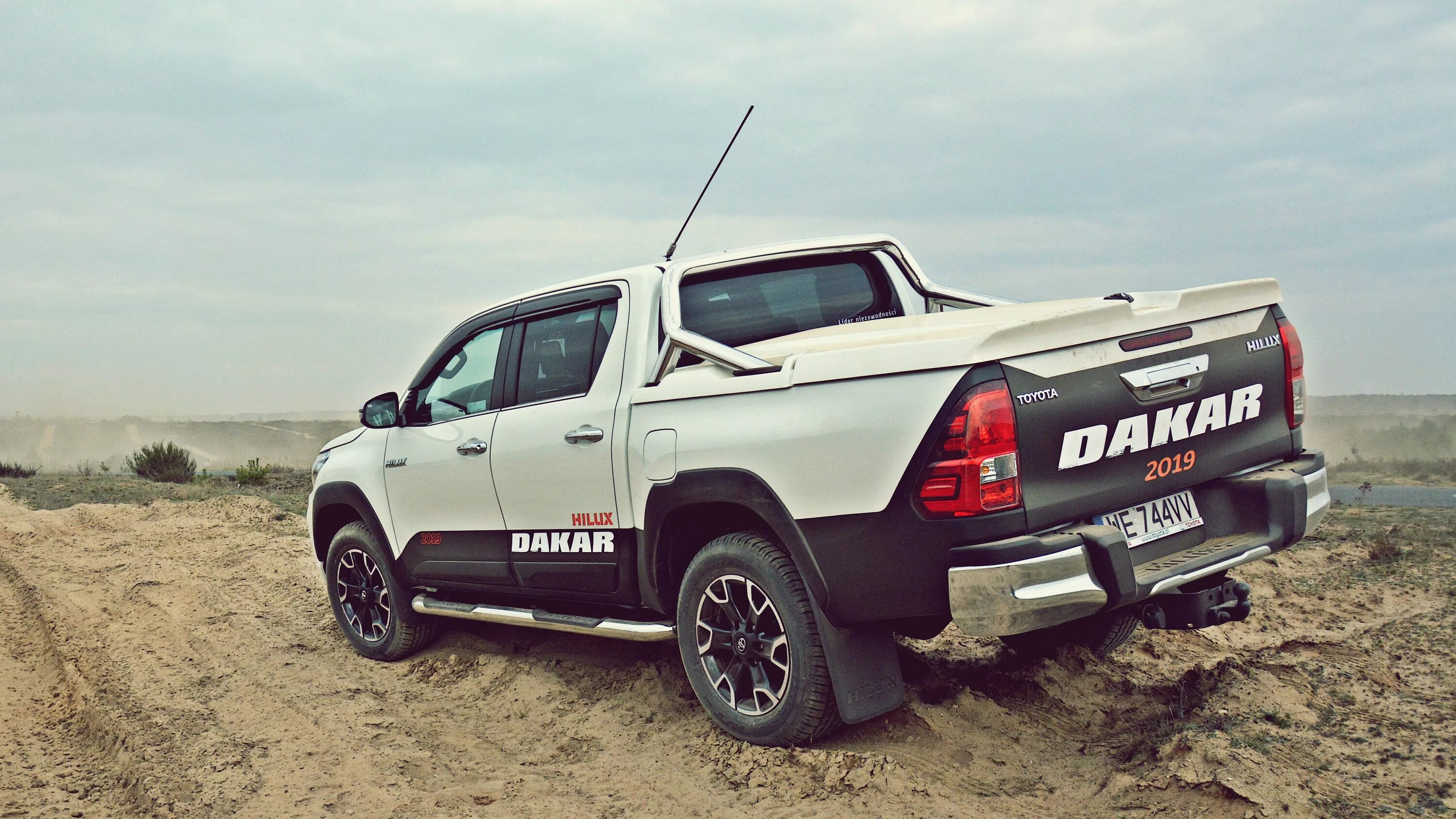 Тюнинг hilux. Toyota hilux dakar. toyota hilux 2019. тойота хайлюкс дакар. тойота хайлюкс 2025.