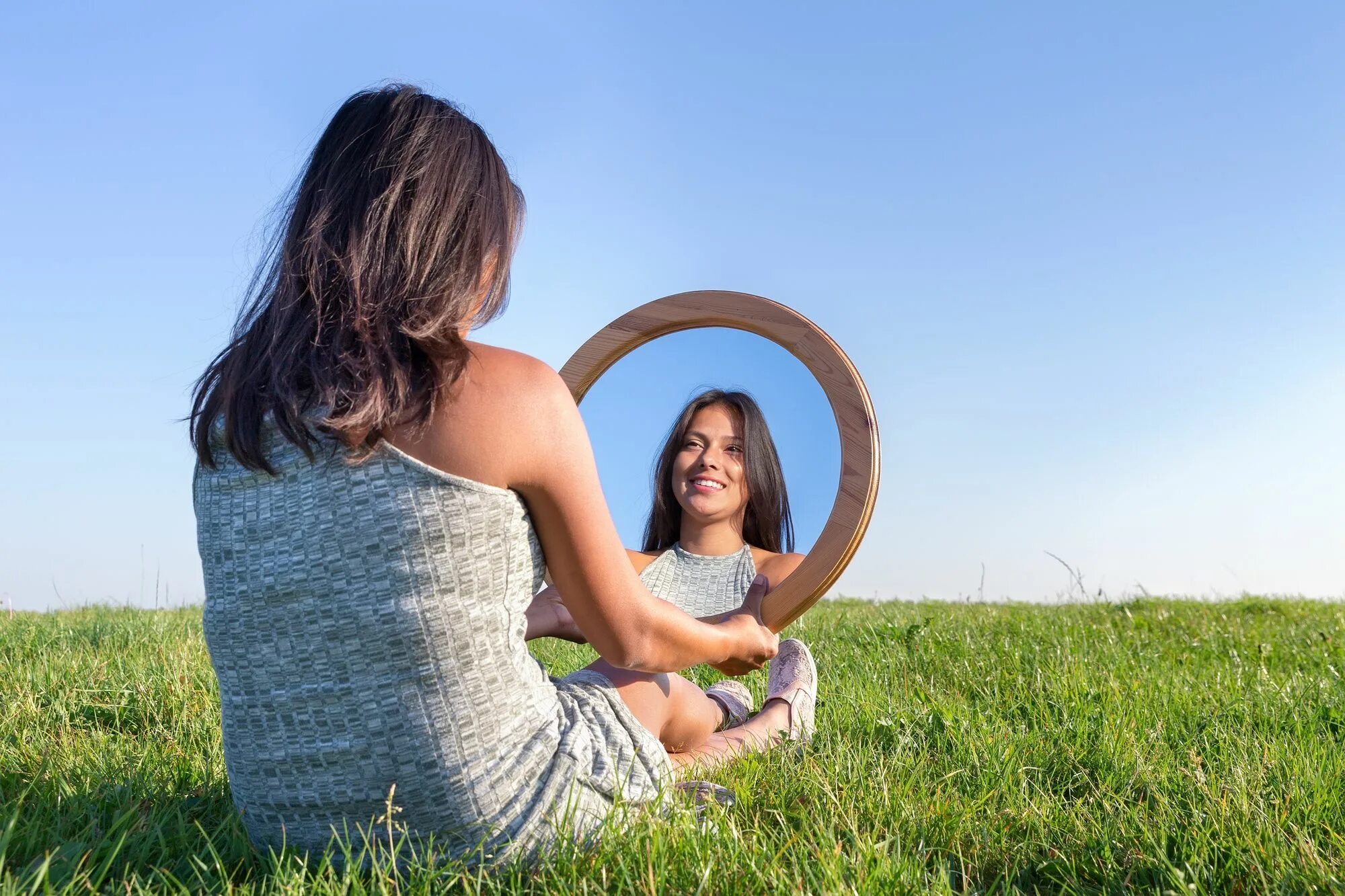 Умение принимать жизнь. О женщина. Принятие себя и любовь к себе. Самооценка. Отражение в зеркале.