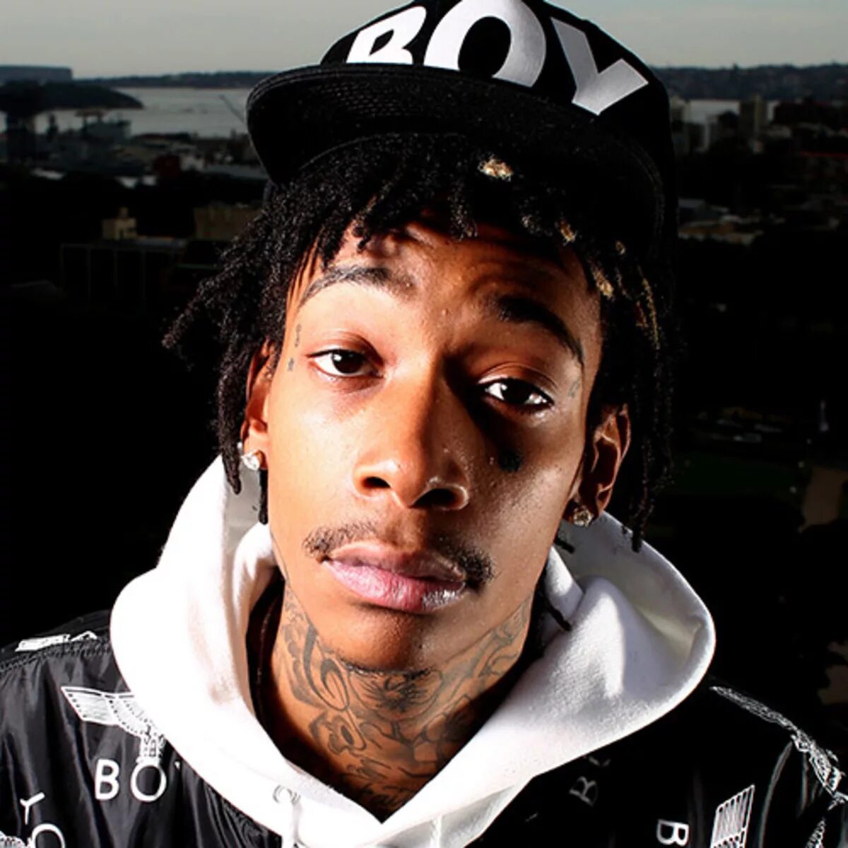 Виз халифа. Уиз Халифа. Wiz khalifa 2021. Wiz khalifa сейчас. Wiz khalifa до и после.